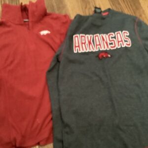 Arkansas lot of 2 ladies tops M/L